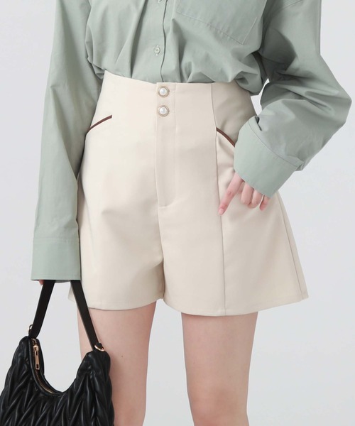 archives(アルシーヴ)の「ハイウエストショートパンツ(その他パンツ・レディース・ベージュ/ブラック/ブルー・MEDIUM)」の1枚目の写真