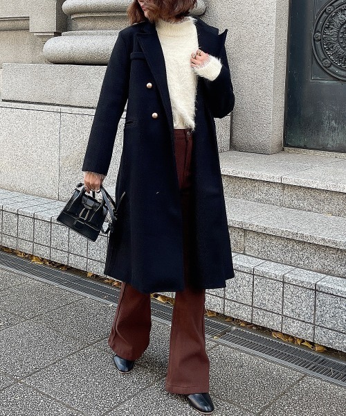 esutoreja（エストレジャ）の「デザインポケットフレアデニム（デニムパンツ・レディース・ブラック/ブルー・S/M）」の3枚目の写真