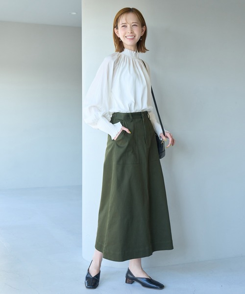 シャーリングフリルブラウス