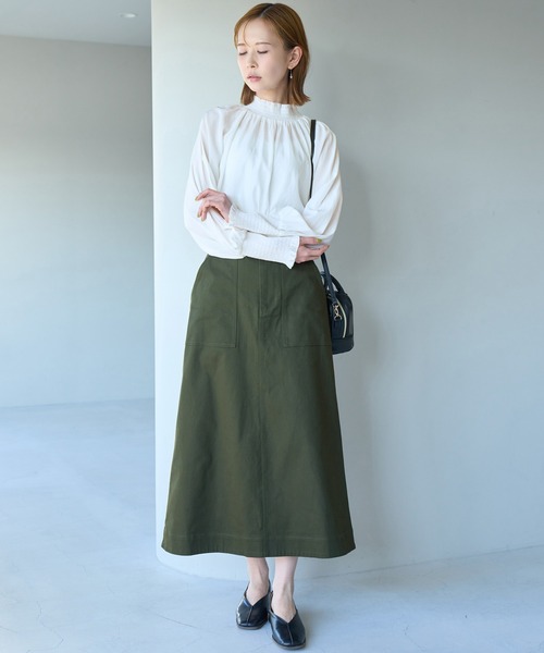 シャーリングフリルブラウス