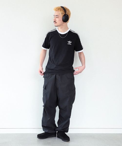 adidas（アディダス）の「adidas / アディカラー クラシックス スリーストライプス Tシャツ（Tシャツ/カットソー・メンズ・ブラック/ホワイト/インディゴブルー/ダークグリーン/ブルー系その他3・MEDIUM/X-LARGE/XX-LARGE/LARGE）」の21枚目の写真
