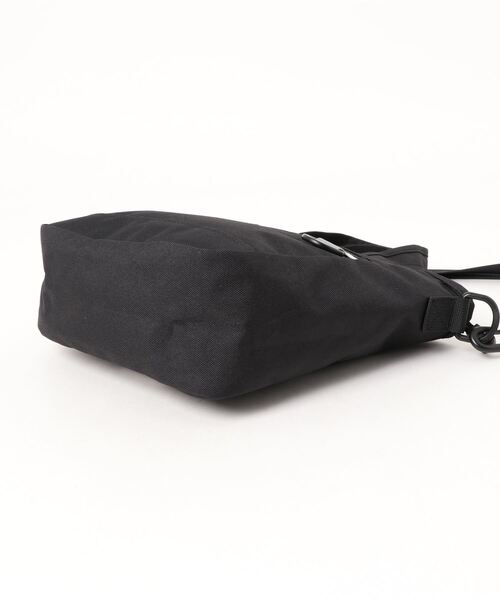 OUTDOOR PRODUCTS（アウトドアプロダクツ）の「SOUTHLAND2　ミニトートバッグ　撥水　ワンポイントブランドロゴ（トートバッグ・メンズ・マスタード/レッド/ブラック・FREE）」の7枚目の写真