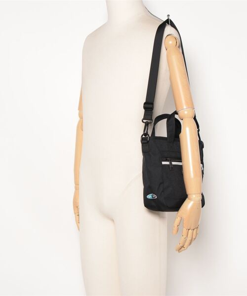 OUTDOOR PRODUCTS（アウトドアプロダクツ）の「SOUTHLAND2　ミニトートバッグ　撥水　ワンポイントブランドロゴ（トートバッグ・メンズ・マスタード/レッド/ブラック・FREE）」の5枚目の写真