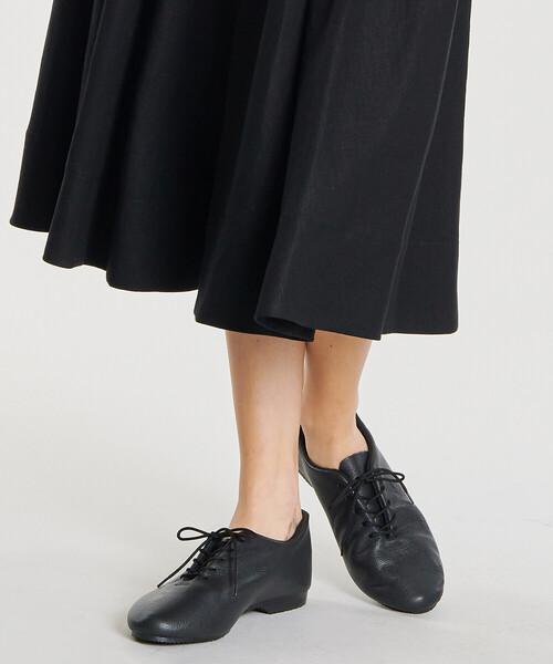 CROWN（クラウン）の「CROWN | 〈別注〉 DANCE JAZZ WOMEN（その他シューズ・レディース・ブラック/ホワイト・5/6/4）」の2枚目の写真