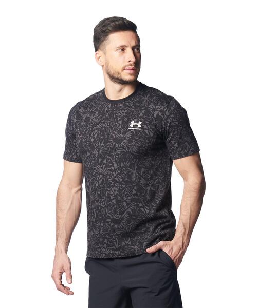 UNDER ARMOUR(アンダーアーマー)の「UAチャージドコットン ショートスリーブTシャツ 〈プリント〉(トレーニング/メンズ)(Tシャツ/カットソー・メンズ・ブラック・3XL/M/XL/XXL/S/L)」の1枚目の写真