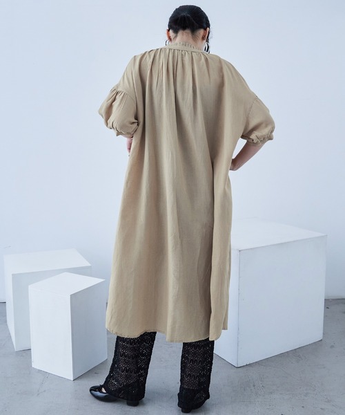 Fashion Letter（ファッションレター）の「襟プリーツワンピース（シャツワンピース・レディース・カーキ/ベージュ/チャコール・M）」の4枚目の写真