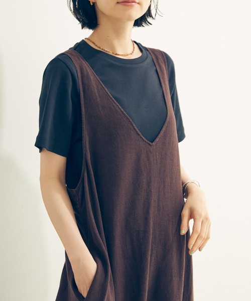 AMERICAN HOLIC（アメリカンホリック）の「Vネックリネンブレンドワンピース（ワンピース・レディース・ブラック/ブラウン・FREE）」の14枚目の写真