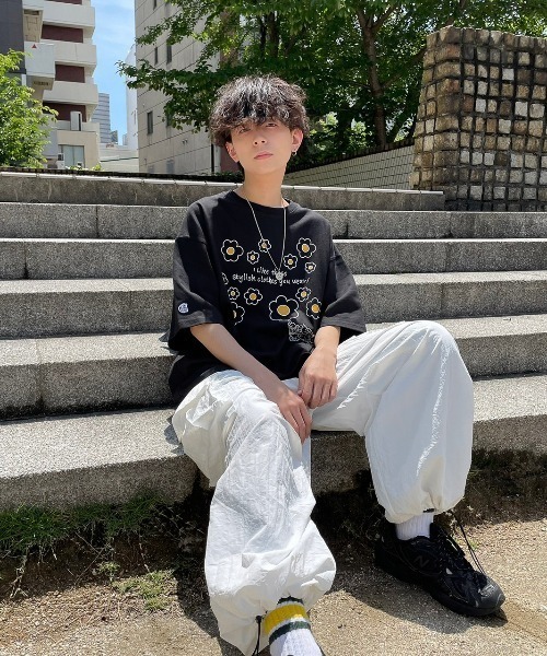 A'gem(エージェム)の「『A'gem/エージェム』フラワープリント半袖Tシャツ/ハーフスリーブカットソー(Tシャツ/カットソー・メンズ・ホワイト/パープル/ブラック・FREE)」の8枚目の写真