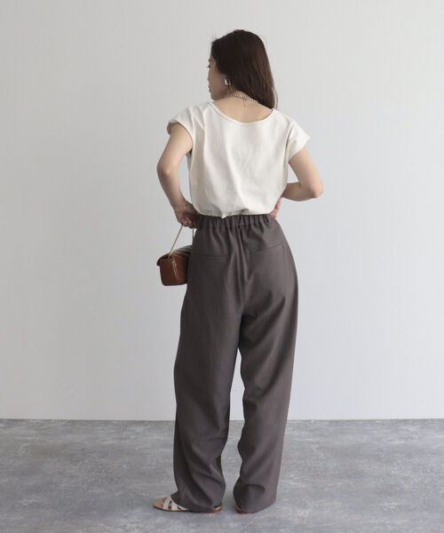 fredy emue(フレディエミュ)の「OEボーダー/無地2WAYフレンチTシャツ(Tシャツ/カットソー・レディース・ピンク系その他/ブラック系その他/アイボリー・38)」の7枚目の写真