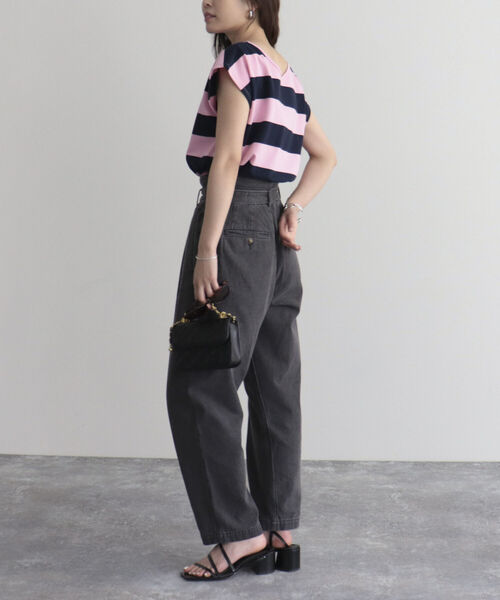 fredy emue(フレディエミュ)の「OEボーダー/無地2WAYフレンチTシャツ(Tシャツ/カットソー・レディース・ピンク系その他/ブラック系その他/アイボリー・38)」の17枚目の写真