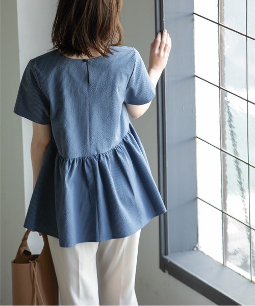 OPAQUE.CLIP（オペークドットクリップ）の「◆サッカーストライプ ペプラムブラウス【イージーケア/吸水速乾/ストレッチ/洗濯機洗い可】（シャツ/ブラウス・レディース・ホワイト系5/ブルー系2/ブラック・38/40/36/42）」の19枚目の写真