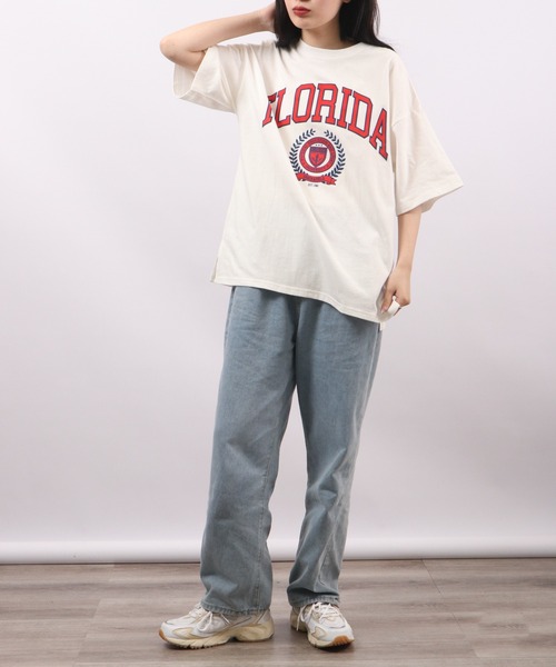 spiritoso(スピリトーゾ)の「spiritoso フロッキープリント フロリダ半袖Tシャツ(Tシャツ/カットソー・レディース・グレイッシュベージュ/グレー/スミクロ/ホワイト・F)」の10枚目の写真