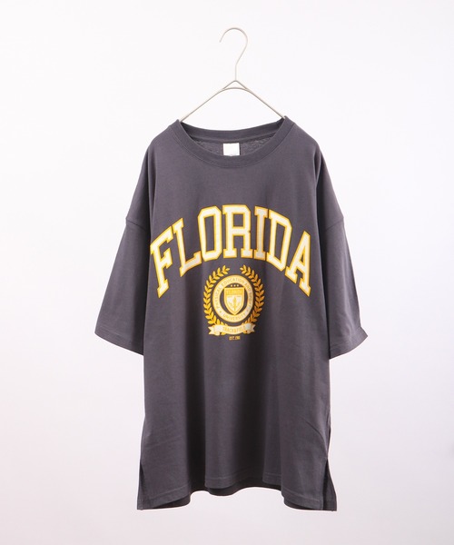 spiritoso(スピリトーゾ)の「spiritoso フロッキープリント フロリダ半袖Tシャツ(Tシャツ/カットソー・レディース・グレイッシュベージュ/グレー/スミクロ/ホワイト・F)」の11枚目の写真