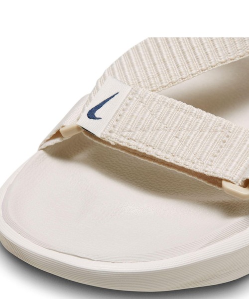 NIKE(ナイキ)の「NIKE ナイキ W VISTA SANDAL ウィメンズ ビスタ サンダル WDJ6607 003PHATM/MNAVY(サンダル・レディース・ベージュ・23.0cm/24.0cm/25.0cm/26.0cm/22.0cm)」の4枚目の写真