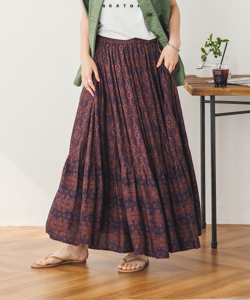 lil nina（リルニーナ）の「レーヨン プリント ギャザーフレアスカート（スカート・レディース・ライトベージュ/パープル/ネイビー・FREE）」の3枚目の写真