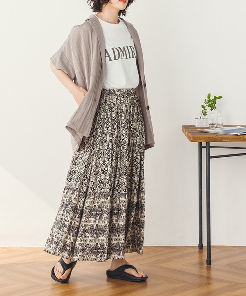 lil nina（リルニーナ）の「レーヨン プリント ギャザーフレアスカート（スカート・レディース・ライトベージュ/パープル/ネイビー・FREE）」の9枚目の写真