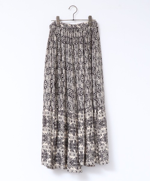 lil nina（リルニーナ）の「レーヨン プリント ギャザーフレアスカート（スカート・レディース・ライトベージュ/パープル/ネイビー・FREE）」の17枚目の写真