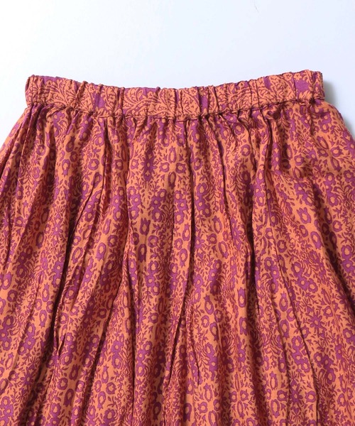 lil nina（リルニーナ）の「レーヨン プリント ギャザーフレアスカート（スカート・レディース・ライトベージュ/パープル/ネイビー・FREE）」の14枚目の写真