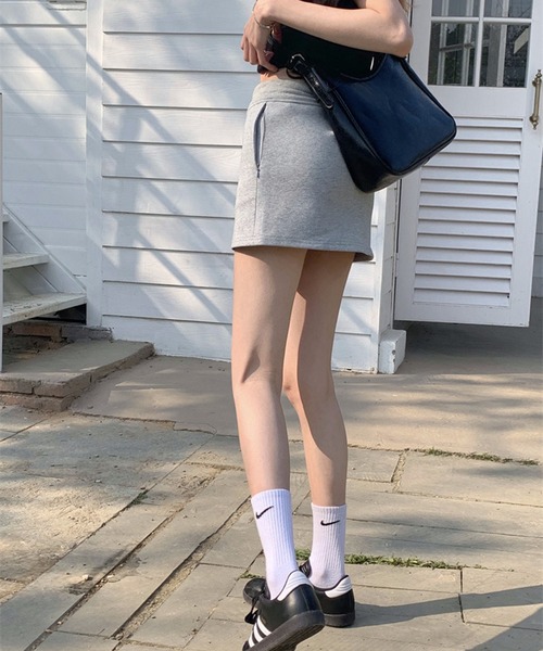 Chick(チック)の「Tight Sweat Mini Skirt / スウェットミニタイトスカート(スカート・レディース・ブラック/グレー/チャコール/ピンク・S/M/L)」の18枚目の写真