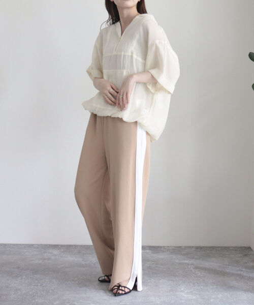 fredy emue(フレディエミュ)の「ラインイージーパンツ(その他パンツ・レディース・ブラック/ベージュ・38/36)」の4枚目の写真