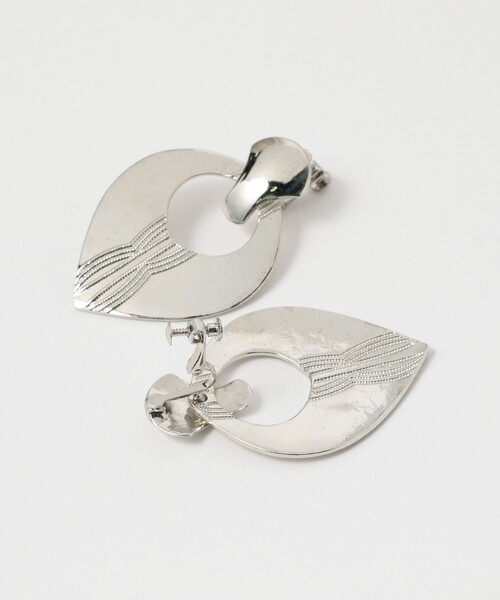 Ray BEAMS(レイビームス)の「ヴィンテージ モチーフ イヤリング(イヤリング・レディース・ゴールド/シルバー・ONE SIZE)」の3枚目の写真