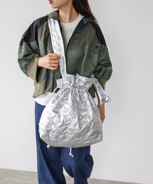 Cepica（セピカ）の「スターキルティング2WayBIGショルダーバッグ（ショルダーバッグ・レディース・シルバー/ブラック/ライトベージュ・FREE）」の8枚目の写真