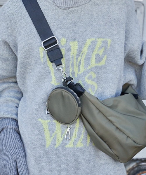 DOAアンテークスタッズ　ショルダーバッグ DOA ミリタリー バッグ HTC ショルダーバッグ スタッズ - メルカリ