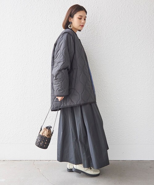 WILD THINGS（ワイルドシングス）の「【SHIPS別注】WILD THINGS:〈撥水/手洗い可能〉2WAY キルティングコート ◇（ダウンジャケット/コート・レディース・ブラック/ベージュ・ONE SIZE）」の21枚目の写真