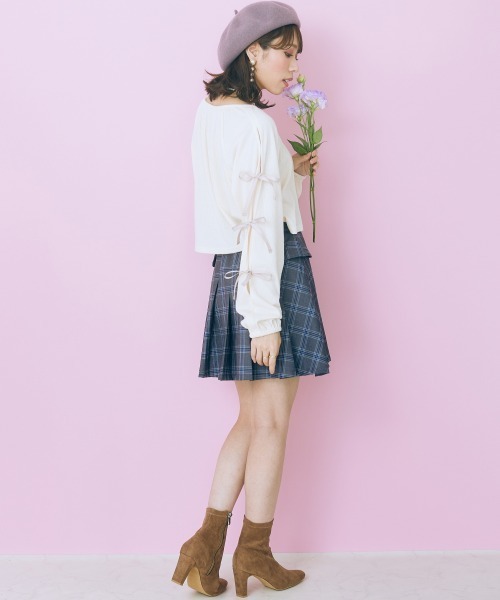 marun（マルン）の「＜大きいサイズ＞ クロップド丈スリットリボントップス marun（Tシャツ/カットソー・レディース・アイボリー/チャコール・L/5L/4L/LL/3L）」の8枚目の写真