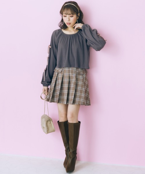 marun（マルン）の「＜大きいサイズ＞ クロップド丈スリットリボントップス marun（Tシャツ/カットソー・レディース・アイボリー/チャコール・L/5L/4L/LL/3L）」の22枚目の写真