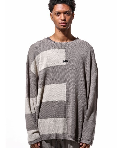ROYAL FLASH（ロイヤルフラッシュ）の「A.F ARTEFACT/エーエフ・アーティファクト/Stripes Combi Knit Top（ニット/セーター・メンズ・グレー/ブラック・2/3）」の4枚目の写真