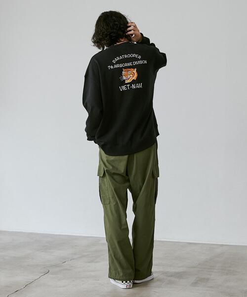 coen（コーエン）の「ビッグシルエットスーベニア刺繍裏毛スウェット（スウェット・メンズ・ブラック/ホワイト/ダークグレー・L/M/XL）」の20枚目の写真