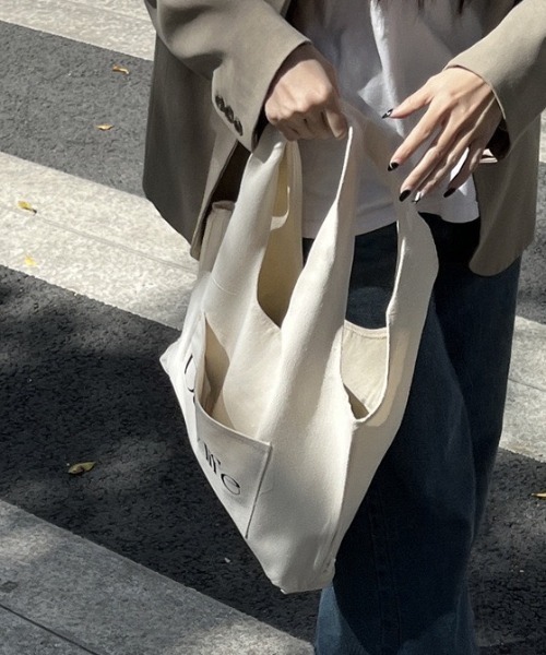 wears(ウェアーズ)の「【A4収納可能】シンプル英字ロゴトート(トートバッグ・レディース・その他2/その他1・FREE)」の14枚目の写真
