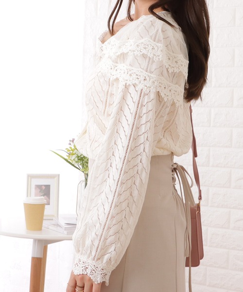 Lace Ladies(レースレディース)の「Vネックレース付きフレンチシックトップス(シャツ/ブラウス・レディース・アイボリー・L/S/M/XL)」の11枚目の写真