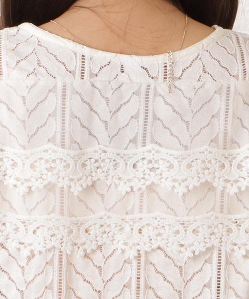 Lace Ladies(レースレディース)の「Vネックレース付きフレンチシックトップス(シャツ/ブラウス・レディース・アイボリー・L/S/M/XL)」の3枚目の写真