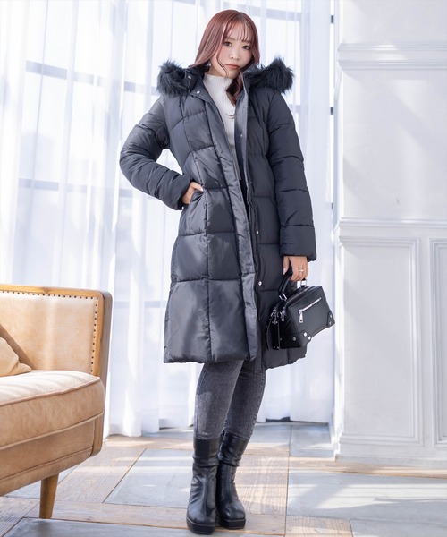 clear（クリア）の「ベルト付きロング丈中綿ダウン（ダウンジャケット/コート・レディース・アイボリー/ブラック・F）」の19枚目の写真