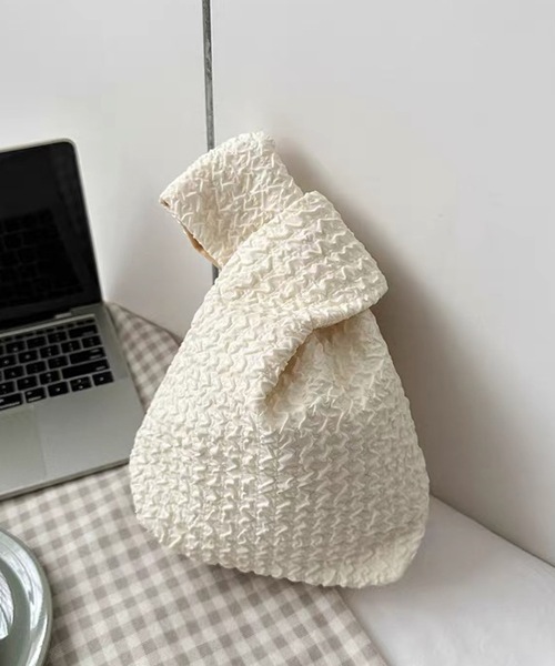 shopnikoniko(ショップニコニコ)の「くしゅくしゅ ミニ マルシェバッグ シワ加工 ハンドバッグ(ハンドバッグ・レディース・ブラック/ホワイト・フリー)」の9枚目の写真