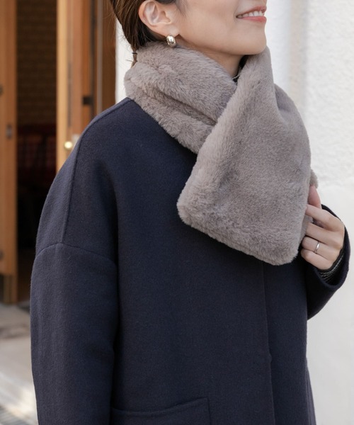 URBAN RESEARCH DOORS（アーバンリサーチドアーズ）の「エコファーティペット（マフラー・レディース・ブラウン/ホワイト系その他/ベージュ系その他・-）」の3枚目の写真