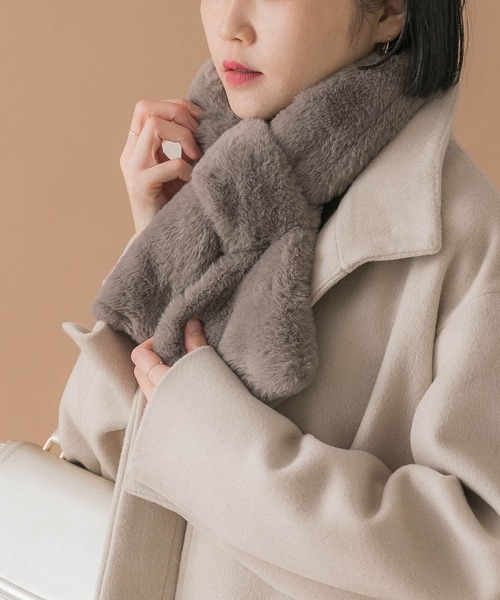 URBAN RESEARCH DOORS（アーバンリサーチドアーズ）の「エコファーティペット（マフラー・レディース・ブラウン/ホワイト系その他/ベージュ系その他・-）」の7枚目の写真