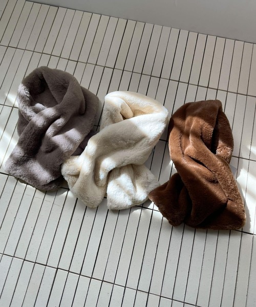 URBAN RESEARCH DOORS（アーバンリサーチドアーズ）の「エコファーティペット（マフラー・レディース・ブラウン/ホワイト系その他/ベージュ系その他・-）」の9枚目の写真