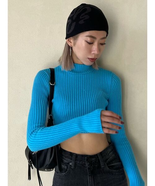 EMODA(エモダ)の「2WAY EMフラワーニットキャップ(ニットキャップ/ビーニー・レディース・ブラック/ベージュ・FREE)」の5枚目の写真