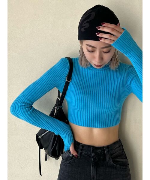 EMODA(エモダ)の「2WAY EMフラワーニットキャップ(ニットキャップ/ビーニー・レディース・ブラック/ベージュ・FREE)」の6枚目の写真