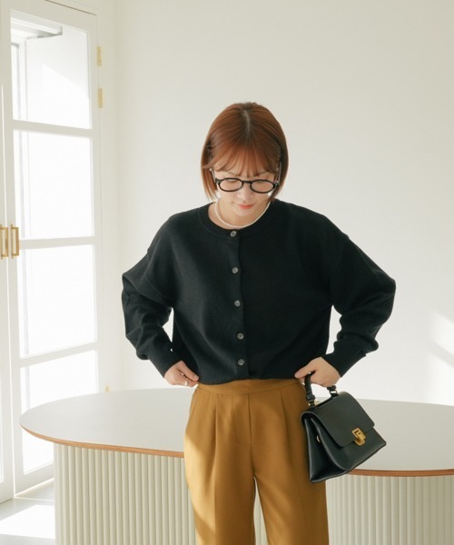 SHOPLIST styled by DHOLIC(ショップリストスタイルドバイディーホリック)の「【SHOPLIST styled by DHOLIC 限定】クルーネック ニット カーディガン(カーディガン/ボレロ・レディース・クリーム/ブルー/イエロー/オレンジ/ブラック/ライトベージュ・FREE)」の19枚目の写真