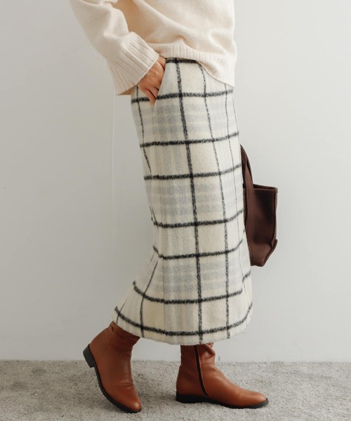 URBAN RESEARCH DOORS（アーバンリサーチドアーズ）の「シャギーチェックストレートスカート（スカート・レディース・ブラウン系その他/ベージュ系その他・MEDIUM）」の3枚目の写真