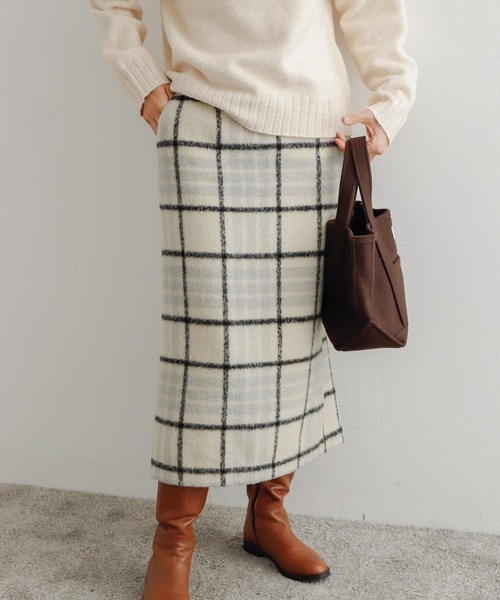 URBAN RESEARCH DOORS（アーバンリサーチドアーズ）の「シャギーチェックストレートスカート（スカート・レディース・ブラウン系その他/ベージュ系その他・MEDIUM）」の8枚目の写真