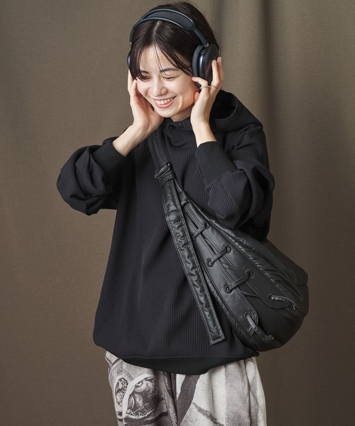 【美品】ナリフリ　narifuri セットアップ　厚手 美品】ナリフリ narifuri セットアップ 厚手 美品】ナリフリ narifuri