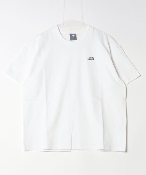 NEW BALANCE(ニューバランス)の「【別注】ニューバランス New Balance THE CITY シューパッチリラックスTシャツ 限定コラボ(Tシャツ/カットソー・レディース・スモークピンク/ブラック/ホワイト・S/M/L/XL)」の2枚目の写真