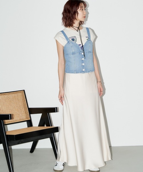 Auntie Rosa Holiday（アンティローザホリデー）の「デニムビスチェ（キャミソール・レディース・ライトブルー/ブルー・FREE）」の12枚目の写真