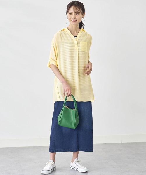 BELLUNA PLUS(ベルーナ)の「スラブ素材裾ボタン使いシャツアンサンブル(アンサンブル・レディース・オリーブ/オフホワイト/イエロー/ネイビー/ストライプ・SMALL/X-LARGE/LARGE/MEDIUM)」の8枚目の写真