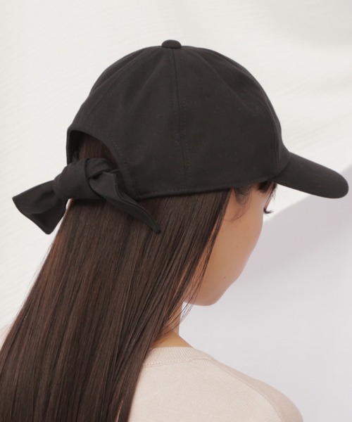 JILL by JILL STUART(ジルバイジルスチュアート)の「リボンキャップ(ハット・レディース・ホワイト/ブラック・FREE)」の1枚目の写真
